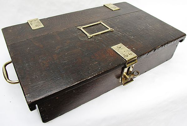 Heavy Oak Instrument or Storage Box - Click for the bigger picture